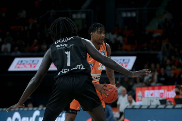 与尤文图斯 与尤文图斯