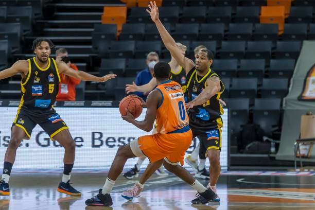 的双重冲击 的双重冲击