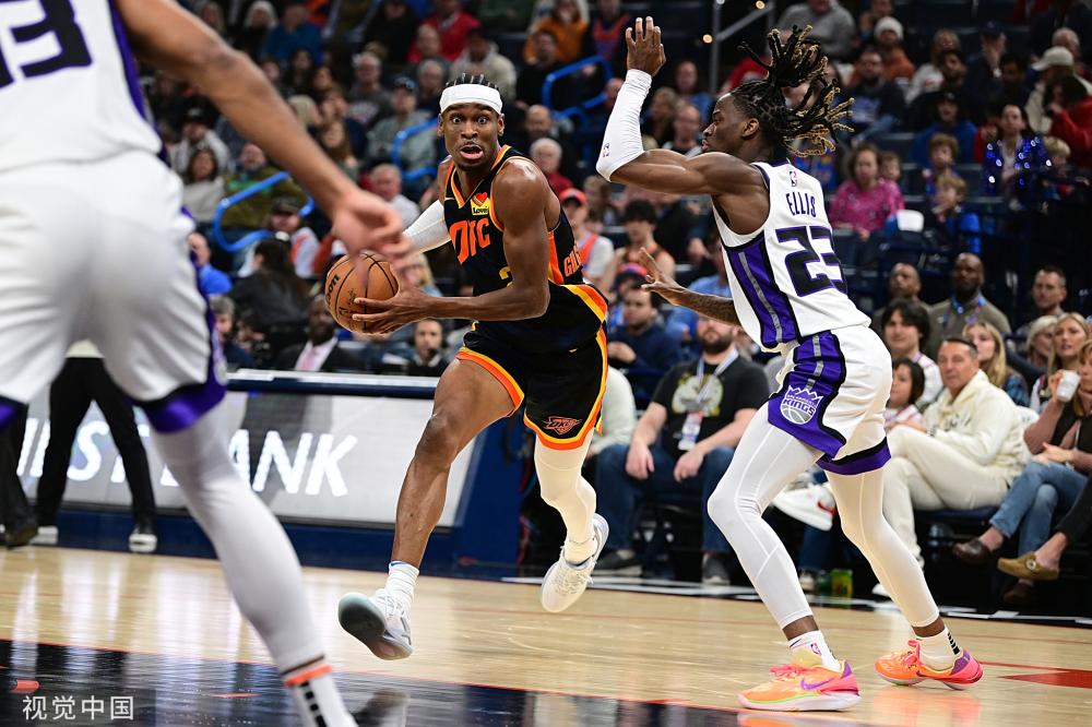 比分领先的 比分领先的