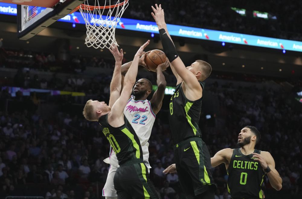 为何底线威 为何底线威