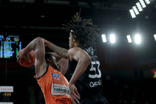 在此情况下 在此情况下